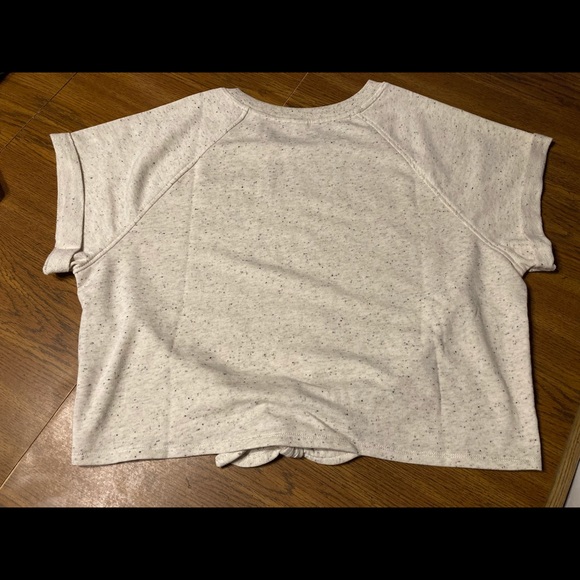 Old Navy Women’s Sweatshirt - Picture 7 of 7